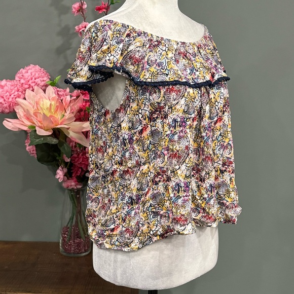 Sophie Rue Top - Picture 3 of 11